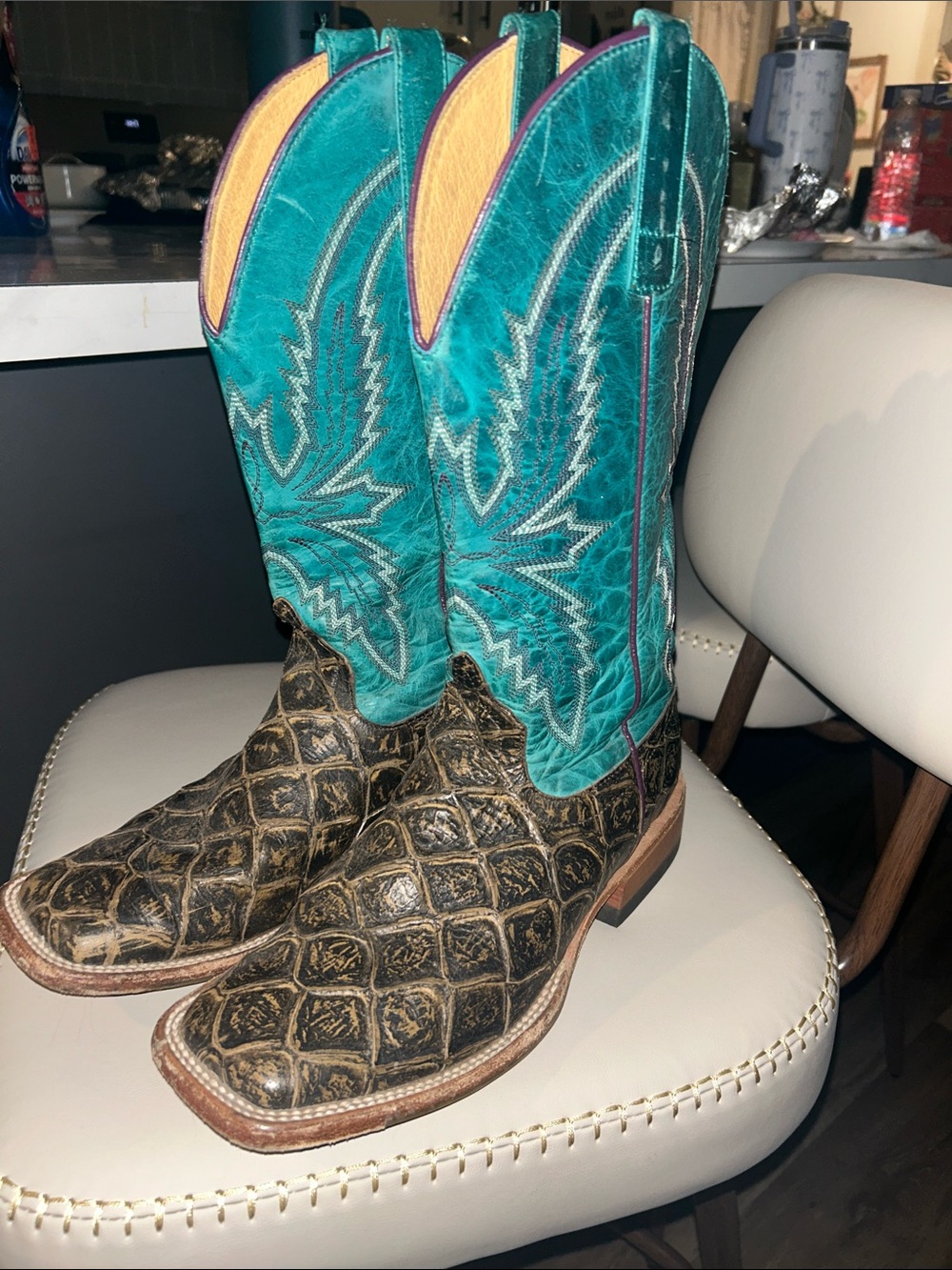 Women’s Macie Bean Teal/Brown Boots.